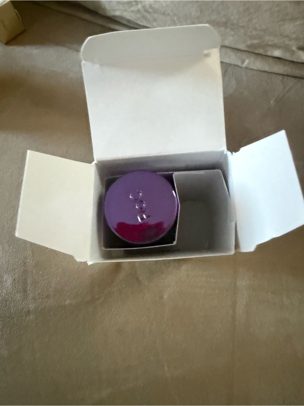 Brand new RoC even tone roll-on serum - Picture 5 of 16